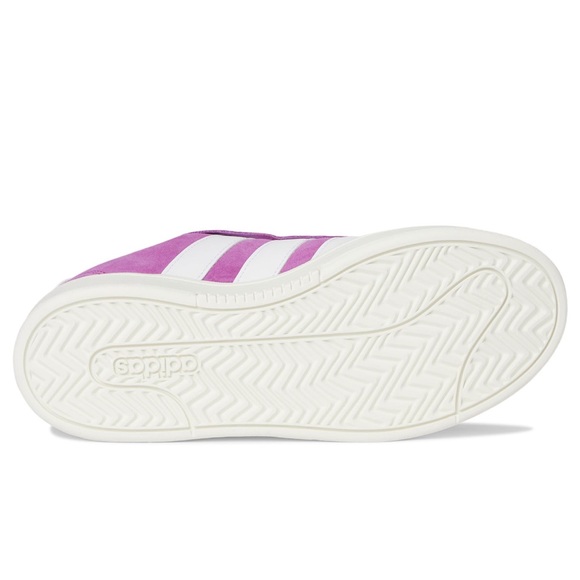 Adidas Women's Magenta Athletic Shoes comes w/ free 6 pack of socks. - Picture 7 of 14